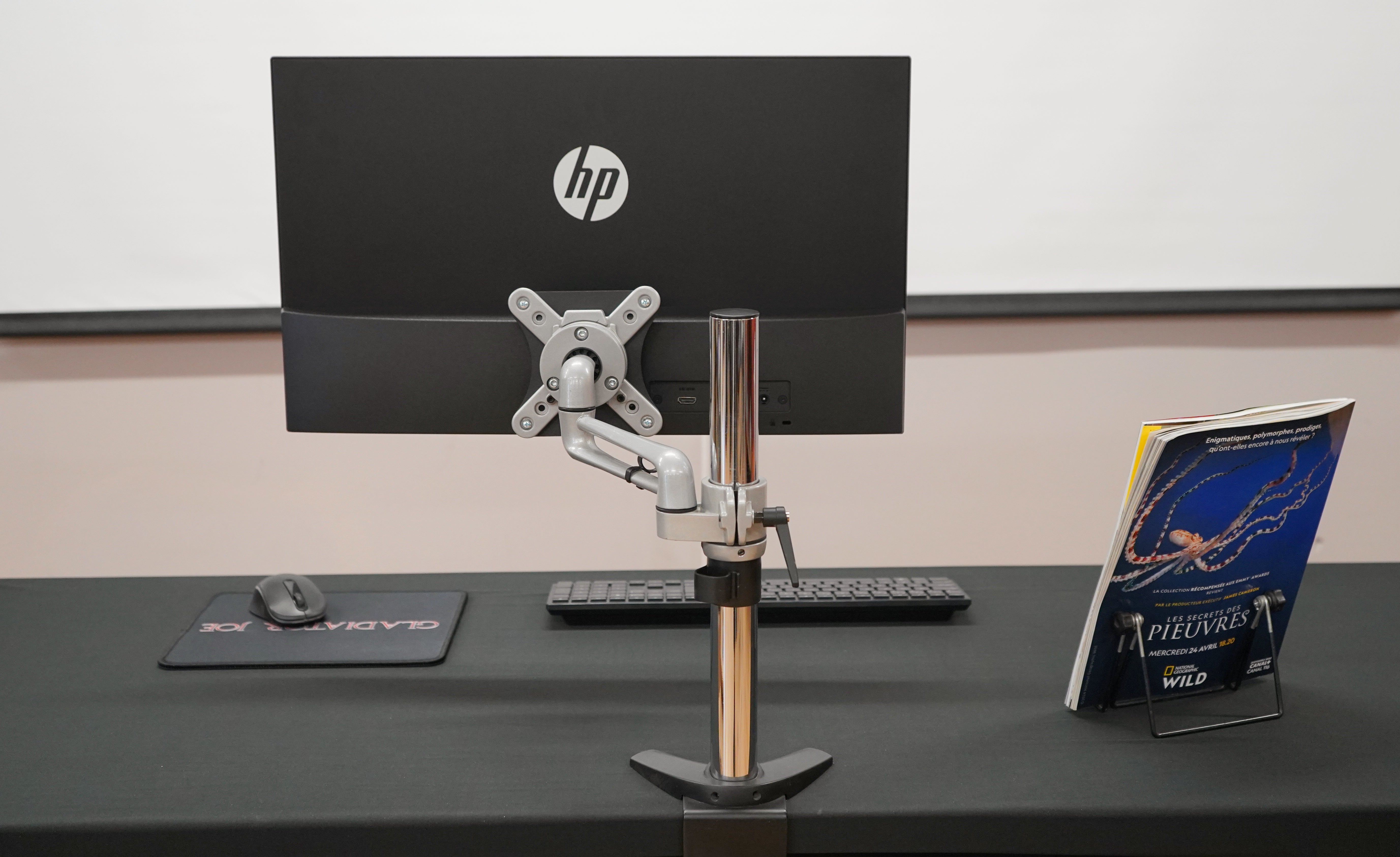 Order HP VESA Adapter for Easy Monitor Setup – Gladiator Joe